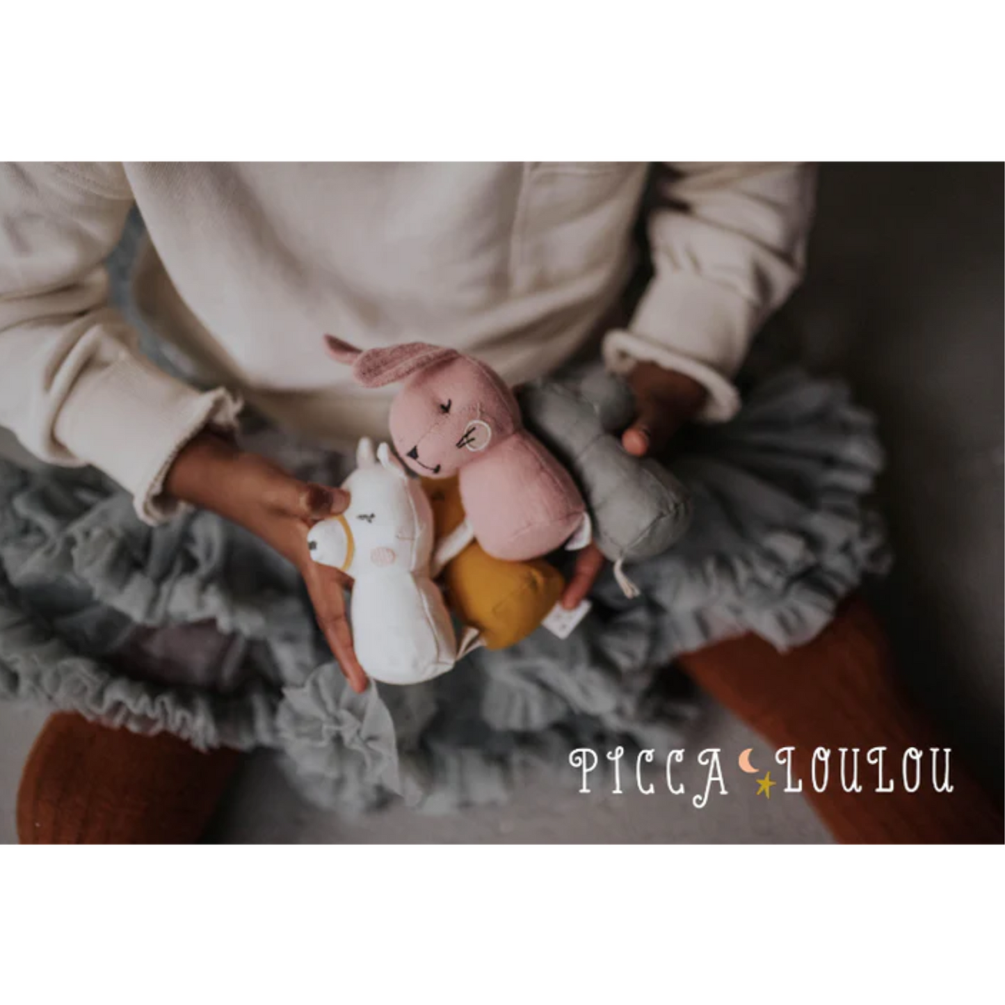 Jucarie zornaitoare din material textil, Mini Iepuras, Picca Loulou